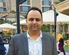 Dr. Nikhil Nayar