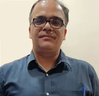 Dr. Akash Arora