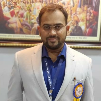 Doctor Vijay Chinchole at secondmedic